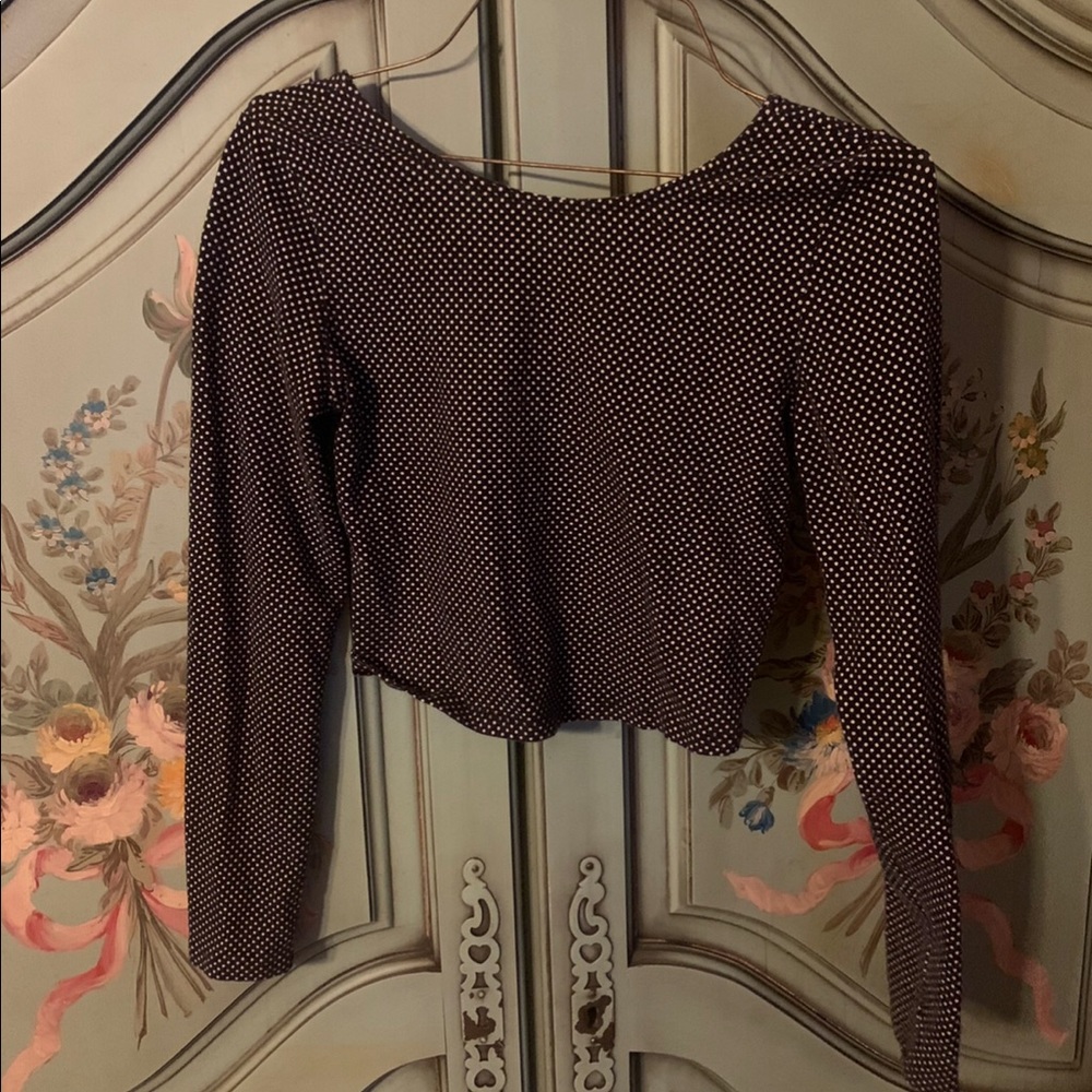 Cropped polka dot long sleeved shirt